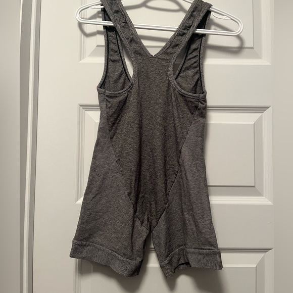 VINTAGE EVERLAST Boxing / Wrestling Romper (black and white stripes) - Picture 2 of 4